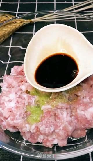猪肉丸子制作方法视频,家常美味，简单易学