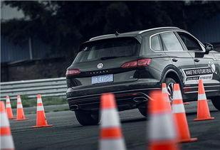 胖哥途锐试驾视频,驾驭激情,尽享豪华之旅